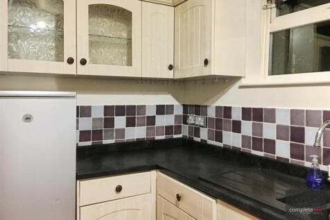 5c3b0db8-Kitchen 202.JPG