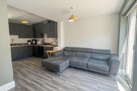 Sofa-Kitchen