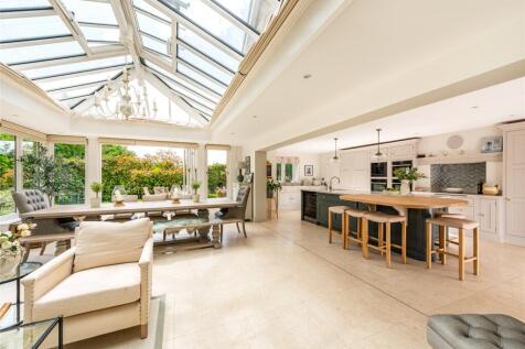 Dining/Family Room