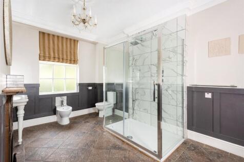 Ensuite Two