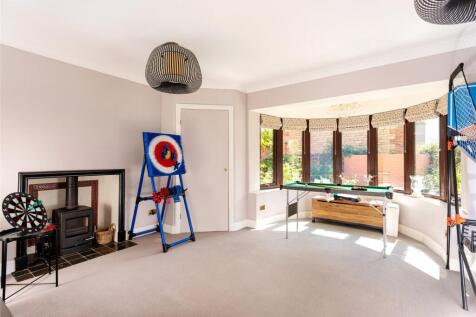 Games Room/Bed Five
