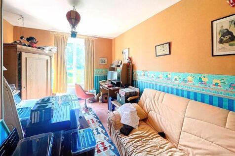 Photo 10