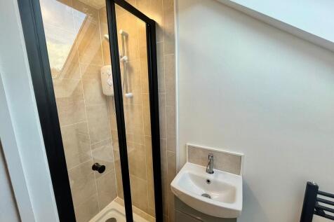 IMG-20251027-WA00...