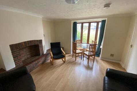 Living Room 2 26J...