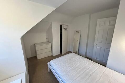 IMG-20251119-WA00...