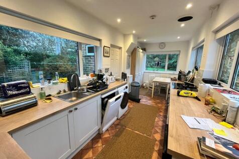 IMG-20251119-WA00...