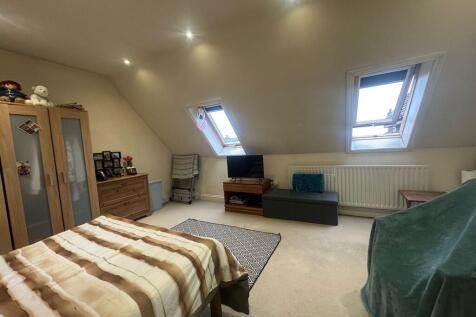 e579971b-4fb5-4a9...