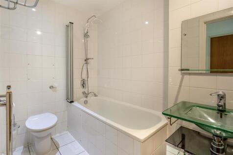 18 NAW Guest bathroom.jpg