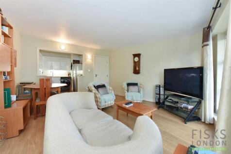 Cascades Living room.jpg