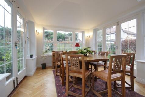 DINNING ROOM