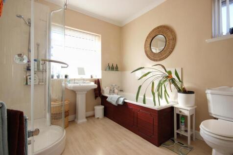 BATHROOM/W.C