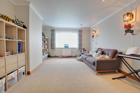 LIVING ROOM No2.