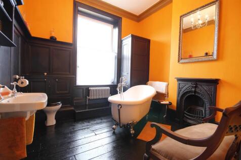 BATHROOM/W.C.