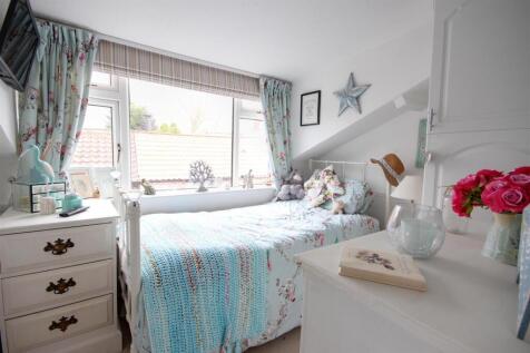 BEDROOM 2 rear