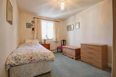 BEDROOM 2 (rear)