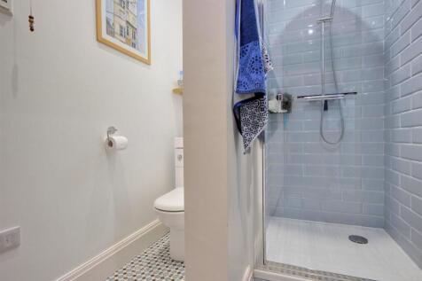 JACK &amp; JILL SHOWER ROOM
