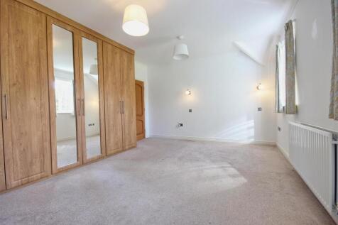MASTER BEDROOM 1 (REAR)
