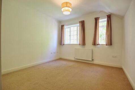 BEDROOM 3 (SIDE)