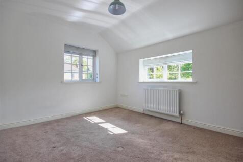 BEDROOM 4 (FRONT)
