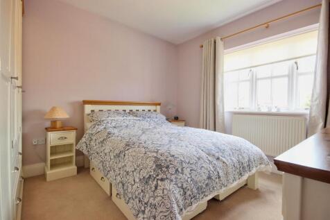 BEDROOM 2 (FRONT)