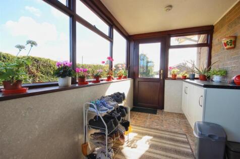 UTILITY PORCH