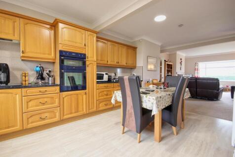 COMBINED DAY ROOM AND KITCHEN