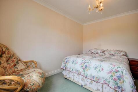 BEDROOM 2 (FRONT)