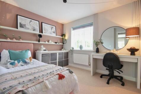 BEDROOM 2 (REAR)