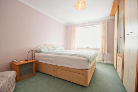BEDROOM 2 (FRONT)