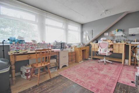 BEDROOM 3 (FRONT)
