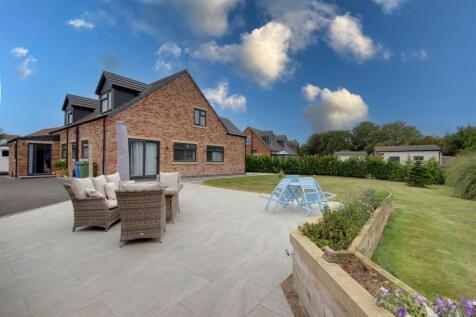 THE ACCOMMODATION COMPRISES