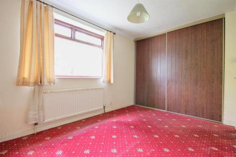 BEDROOM 1 (REAR)