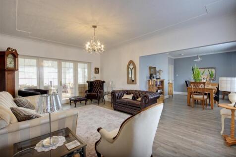 Southfields (10).jpg