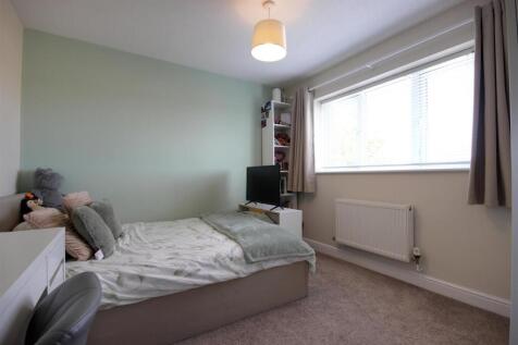 BEDROOM 2 (rear)