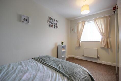 BEDROOM 2 (rear)