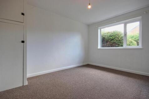BEDROOM 1 (REAR)