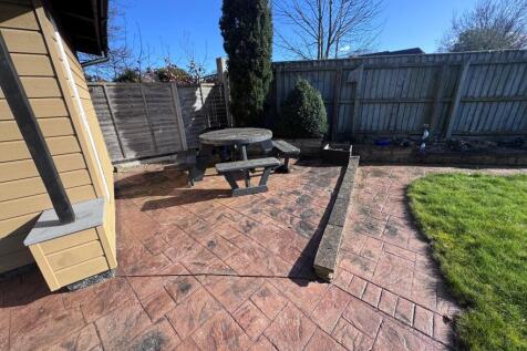 Summer House patio