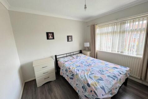 BEDROOM ( REAR)