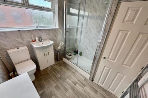 Shower Room/w.c.