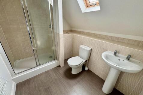En-Suite 2