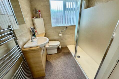 Shower Room/w.c.