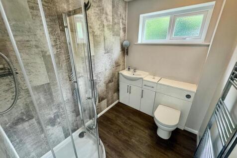 Shower Room/w.c.
