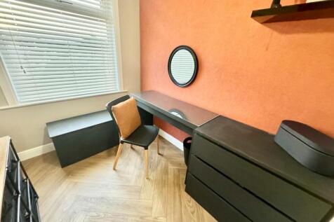 bed/Dressing Room