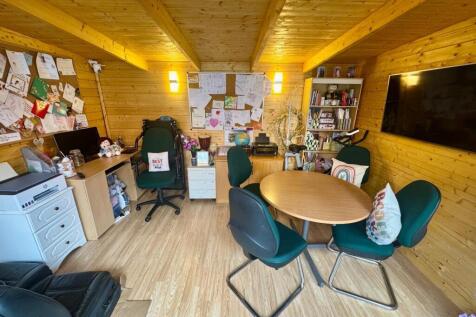 Office/Bar