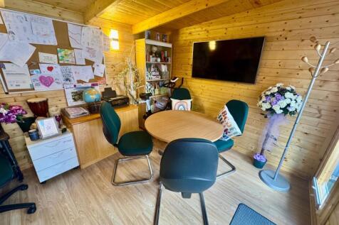 Office/Bar