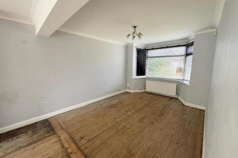 LOUNGE / DINING ROOM