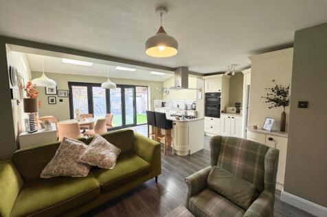 Open Plan Dining/ Kitchen / Family Area