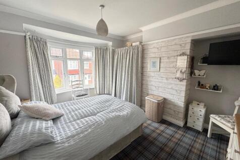 Bedroom (Front)