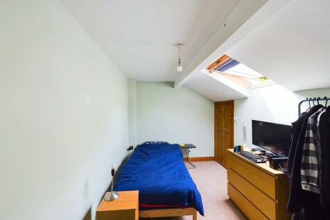 CAM02803G0-PR0109-STILL013.jpg