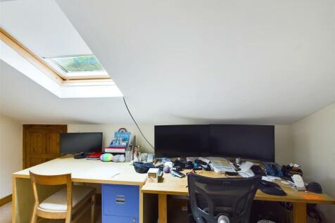 CAM02803G0-PR0109-STILL014.jpg